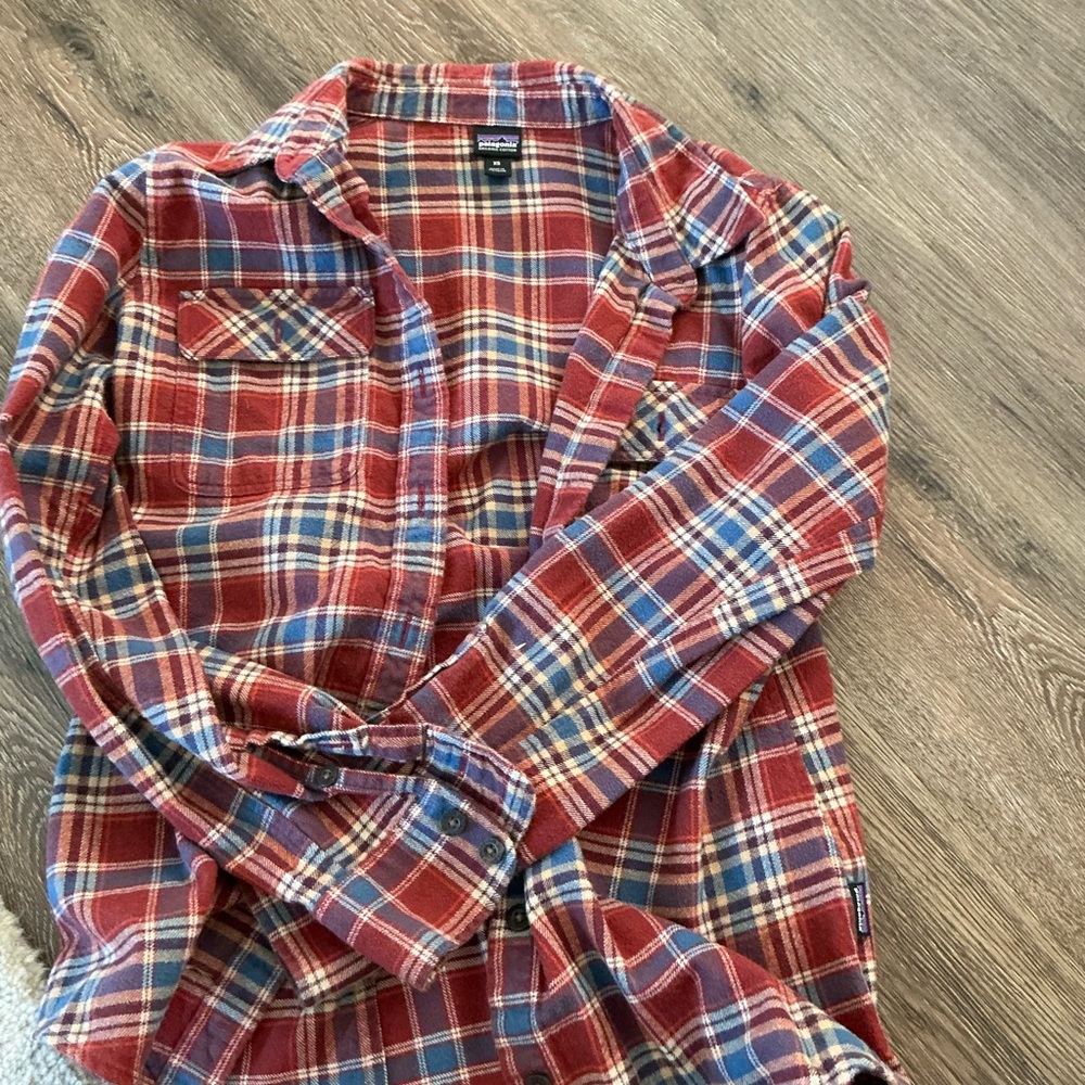 Patagonia Red and Blue Plaid Women's Button Down Shirt